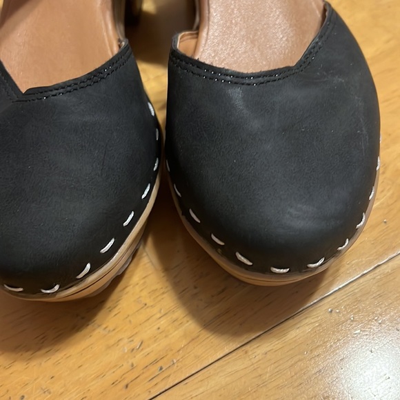 Suede platform sandals - Picture 6 of 6